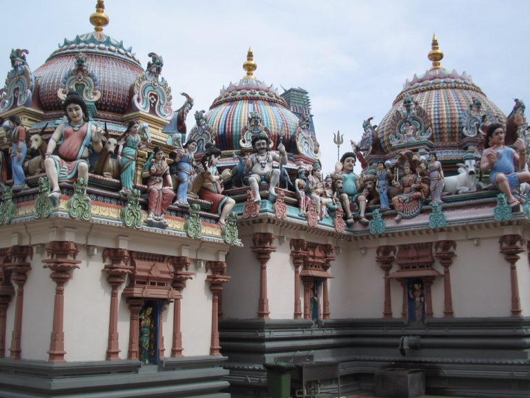 Sri Mariamman Temple Singapore min 1