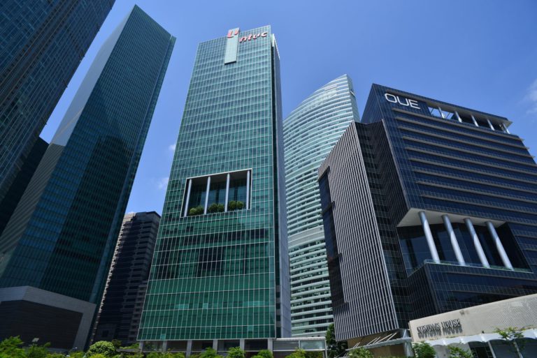 oue downtown singapore office building